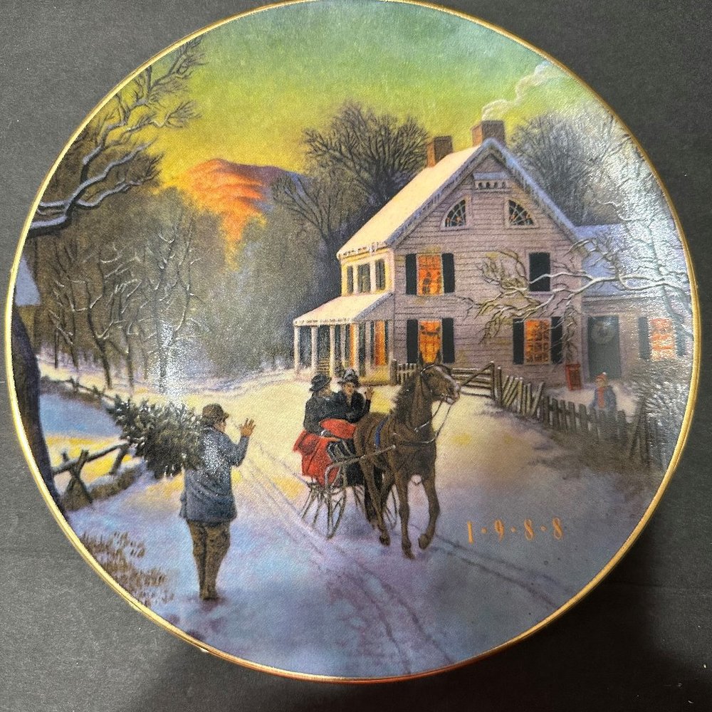 1988 AVON Home For The Holidays Christmas Plate